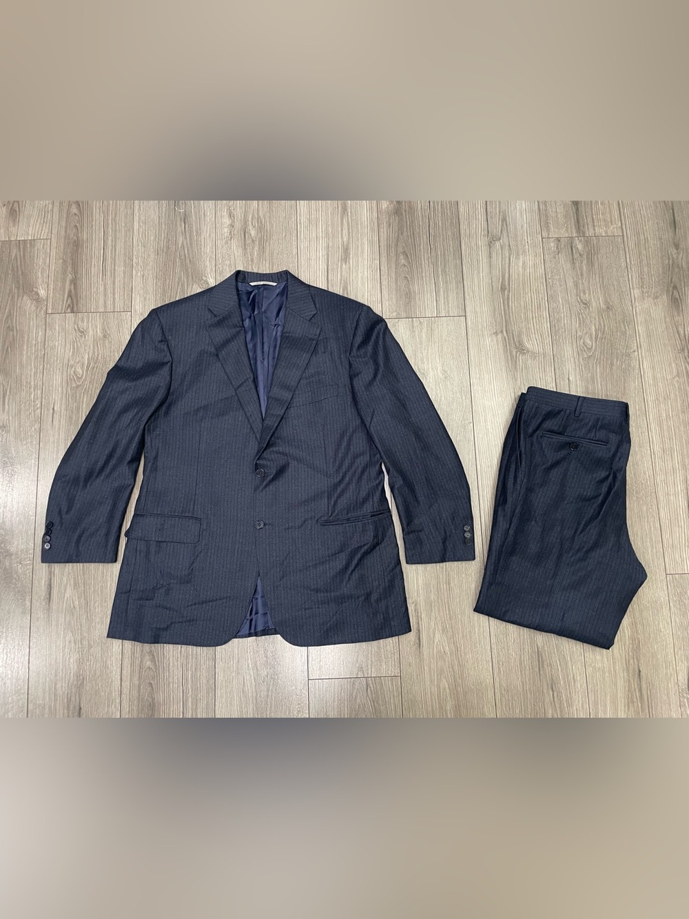 Canali Men's 2-Piece Suit Navy Blue Pinstripe 100% Soft Wool Luxury Size 46R